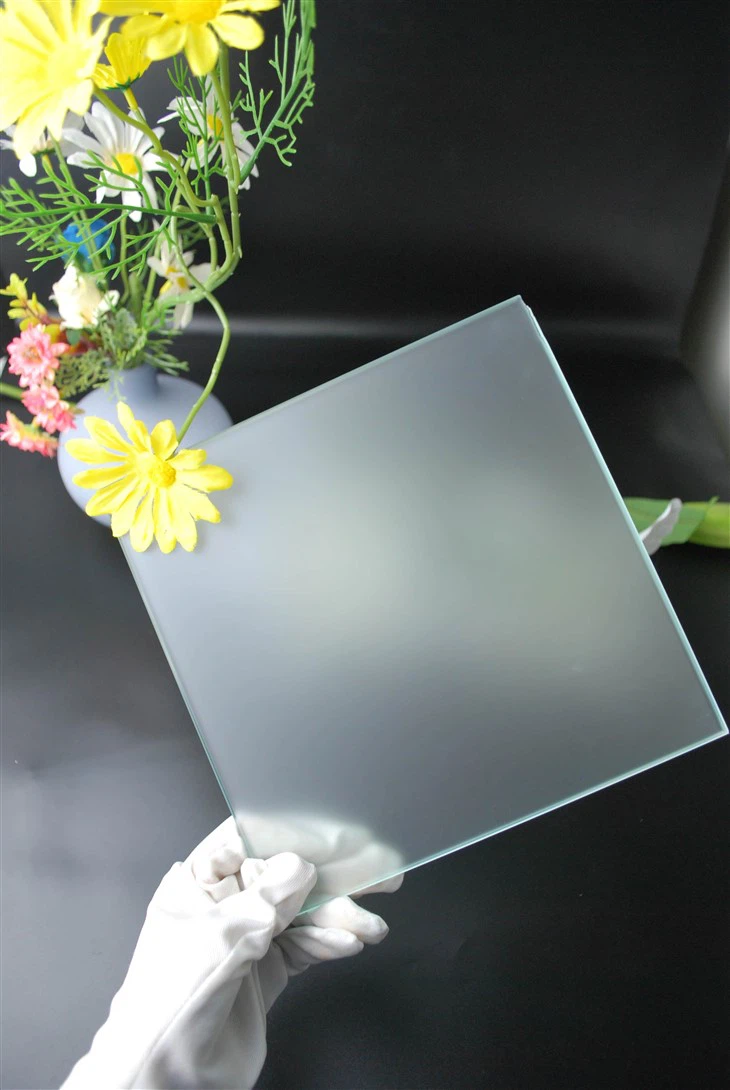 Satin Effect Flat Glass
